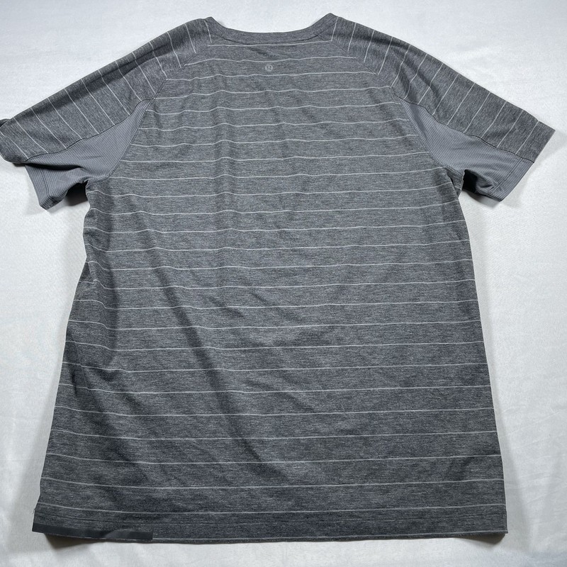 Luluemon tee shirt stripe grey quick dry performance stretch ourdoor athletic L gallery