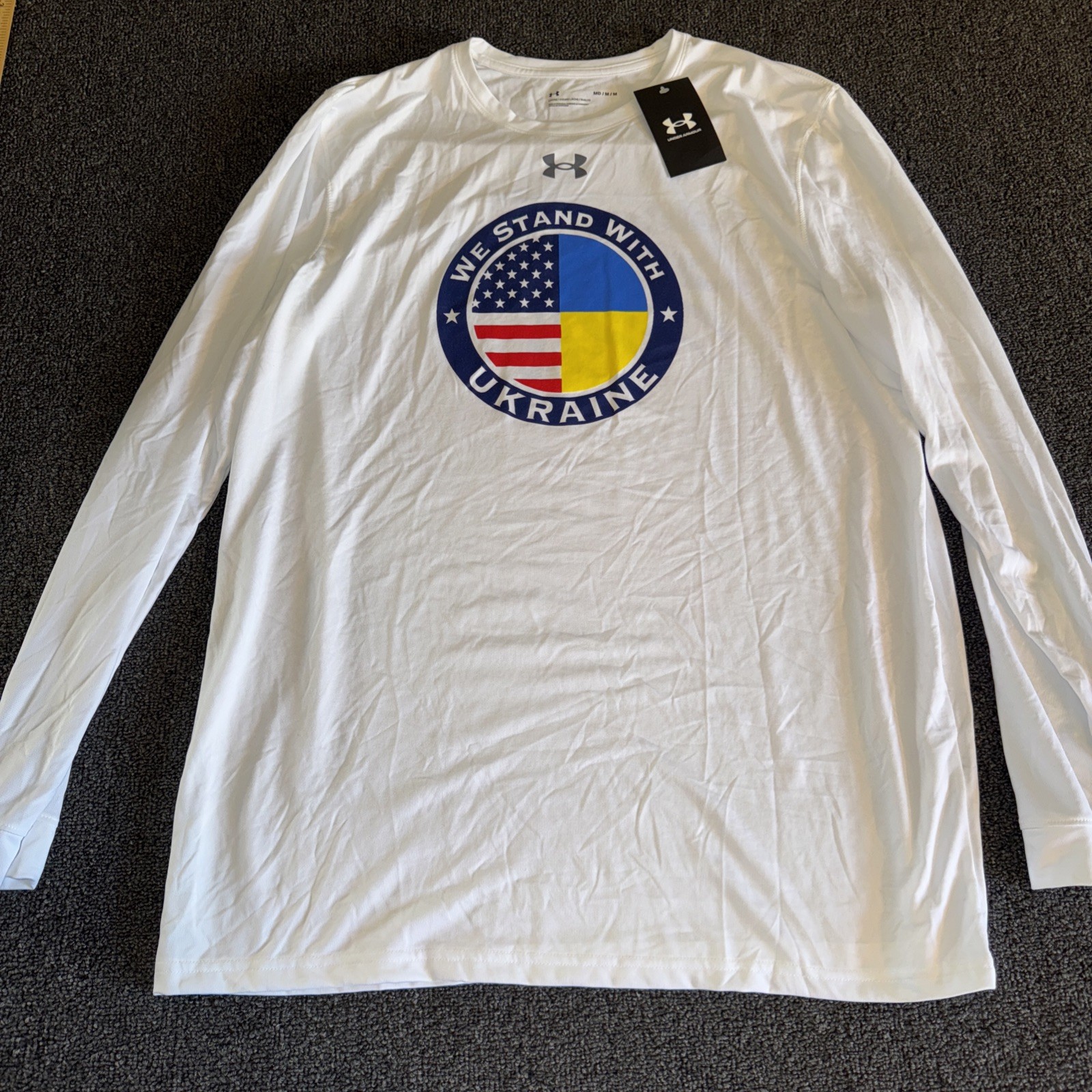 Under Armour Men's Medium Stand With Ukraine Long Sleeve Locker Tee Loose Fit gallery