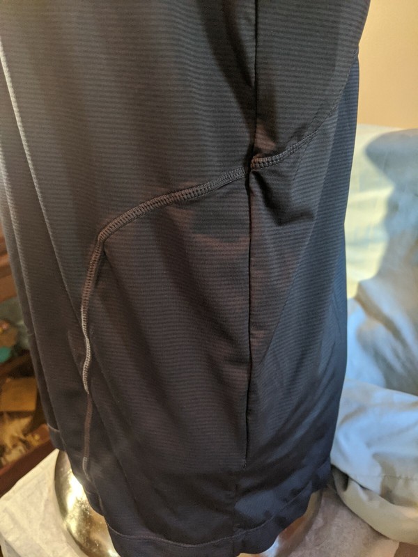 Mondetta Men's Medium Athletic V Neck Shirt gallery