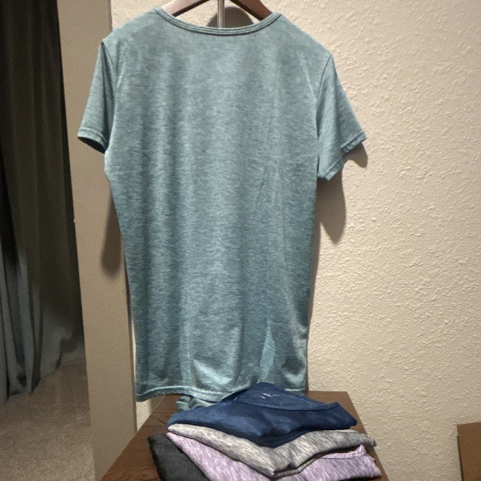 Real Essentials Women’s M V-Neck Short Sleeve Quick Dry T-Shirts (Set of 5) gallery