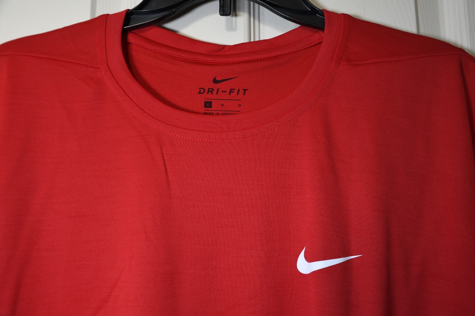 NWT Nike Breathe Dri-FIT Men's Large Intensity S/S T-shirt University Red M21957 gallery