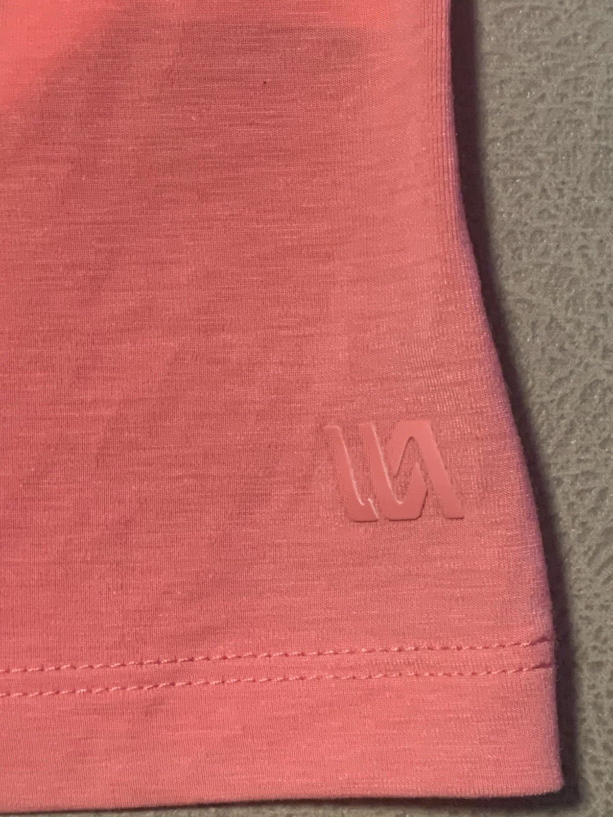 VRST Men’s Icon Wicking UV30+ Soft Active Tank Pink Rouge NWT Size Medium gallery