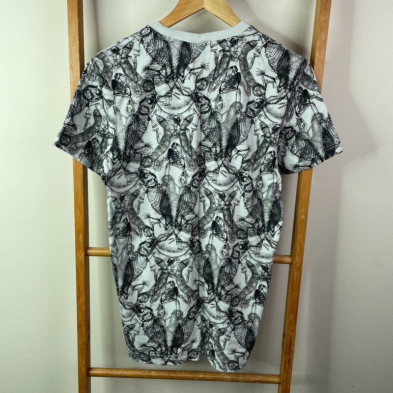 Adidas Activewear Shirt Men Medium Blue Animal Print Athleisure Training Outdoor gallery