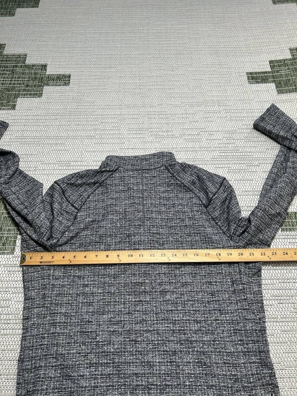 Lululemon Surge Warm Half Zip Top Mens Large Gray Stretch Training Sweat Wicking gallery