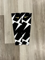 Nike Elite 2021 Gold Medalist Arm Sleeves Size Medium, Aeroswift Black White