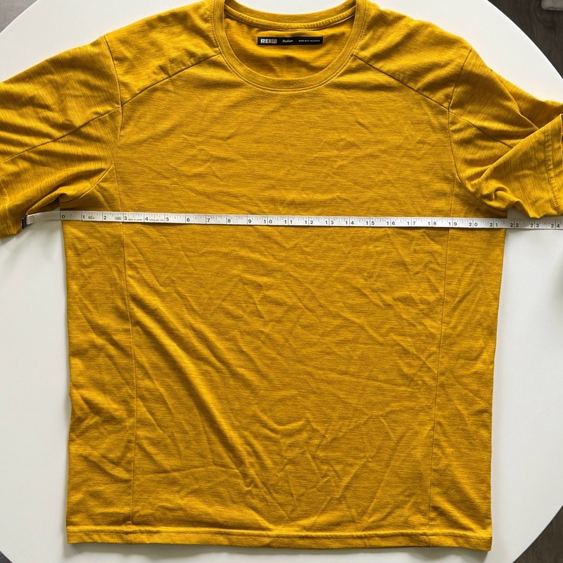 REI Men's Active Pursuits Tech Tee Mustard Gold Size M Hiking Trail Run gallery