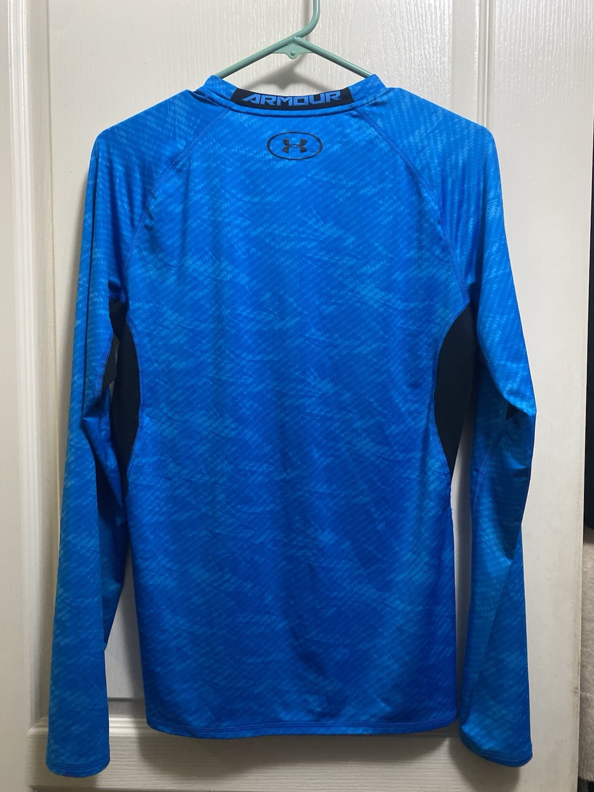Under Armour HeatGear Men’s L Compression Long Sleeve Crew Neck Shirt Blue/Black gallery