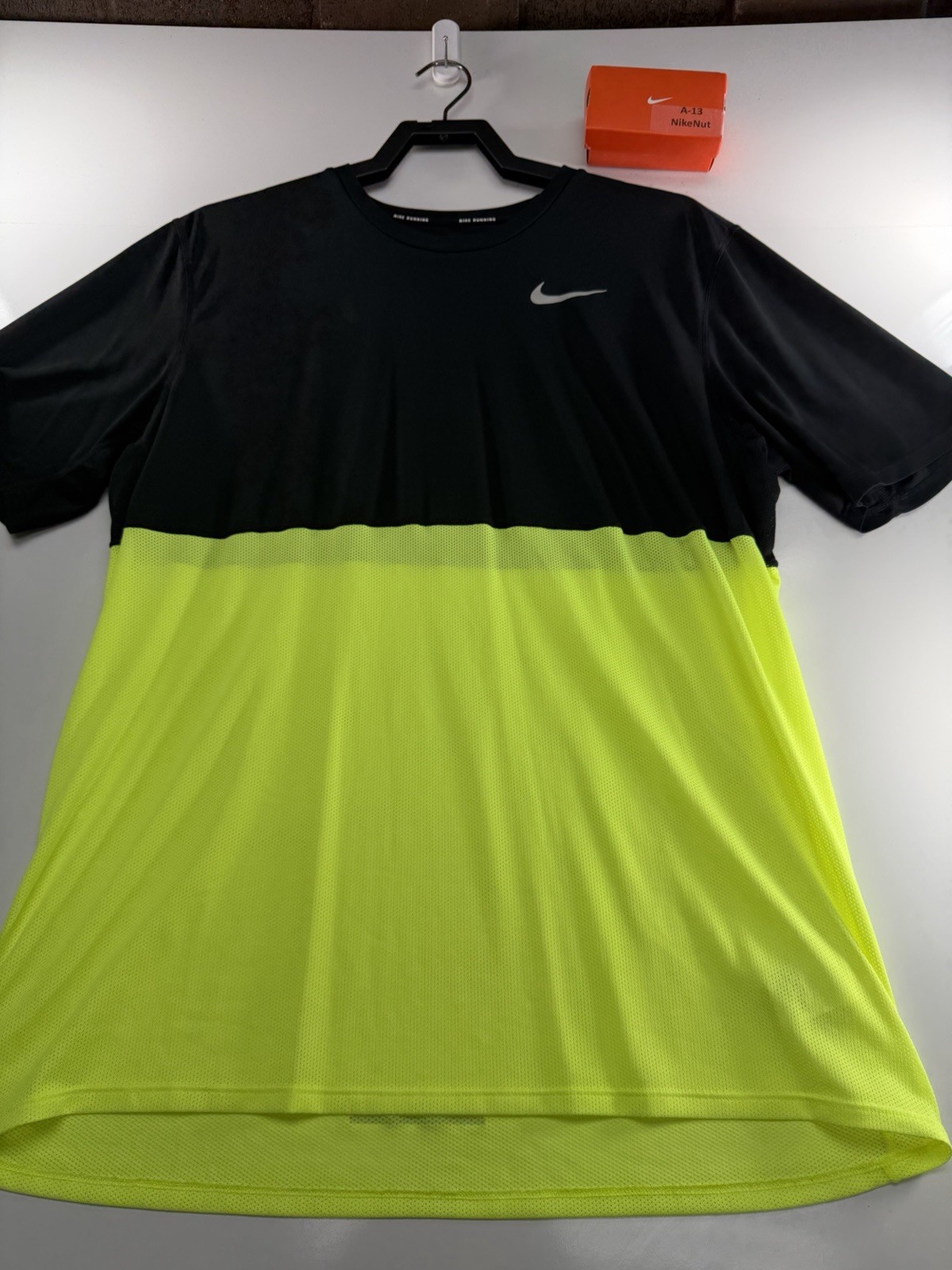 Nike Men Running Racer Tee T-shirt Size XL 644396-702 gallery
