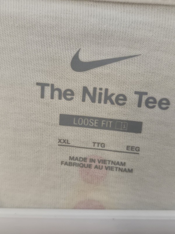 NIKE Basketball Shirt, Long Sleeve Size XXL. gallery