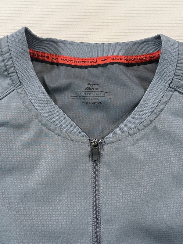 Mizuno Performance Half Zip Pullover Gray Short Sleeve Athletic Shirt gallery