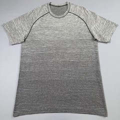 Lululemon Metal Vent Tech Shirt Mens Large Grey Short Sleeve Athletic Gym Run