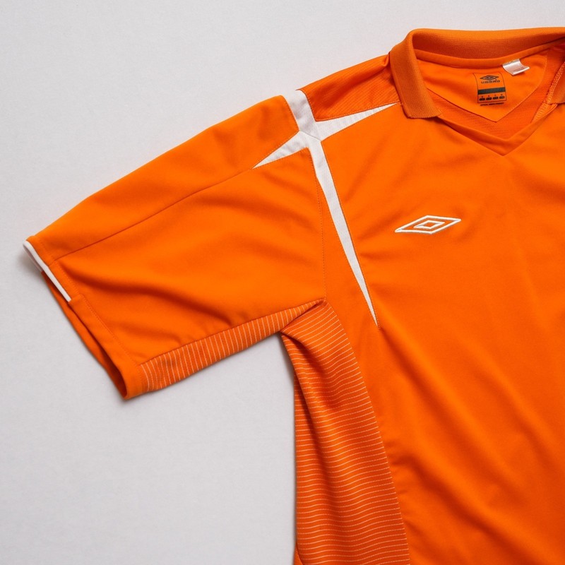 Umbro Soccer Jersey Mens Small Orange V-Neck Short Sleeve Athletic Shirt gallery