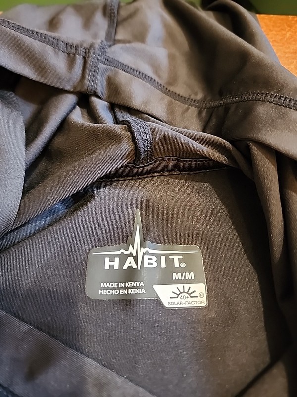 Habit Solar Factor 40+ Performance Men's MEDIUM L/S Black Hooded Shirt EUC. GB29 gallery