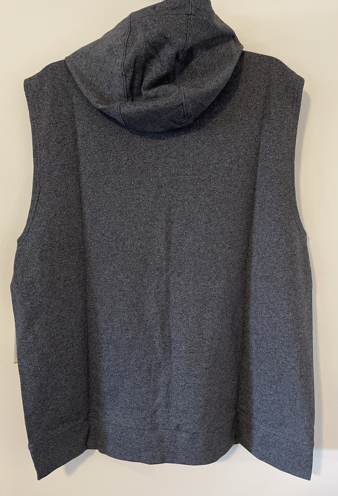 Old Navy Active Men’s Dynamic Fleece XL Gray Zip Pocket Hooded Shirt NWT! A3063 gallery