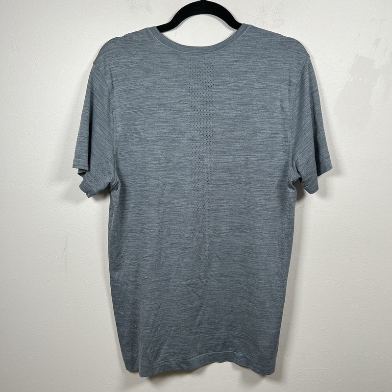 Lululemon Metal Vent Tech Short Sleeve Shirt Men's Large Heather Light Blue Gray gallery