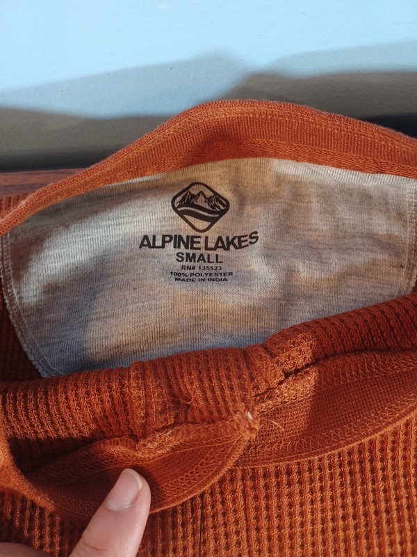 Alpine Lakes Mens Size Small Long Sleeve Rust Color NWT gallery