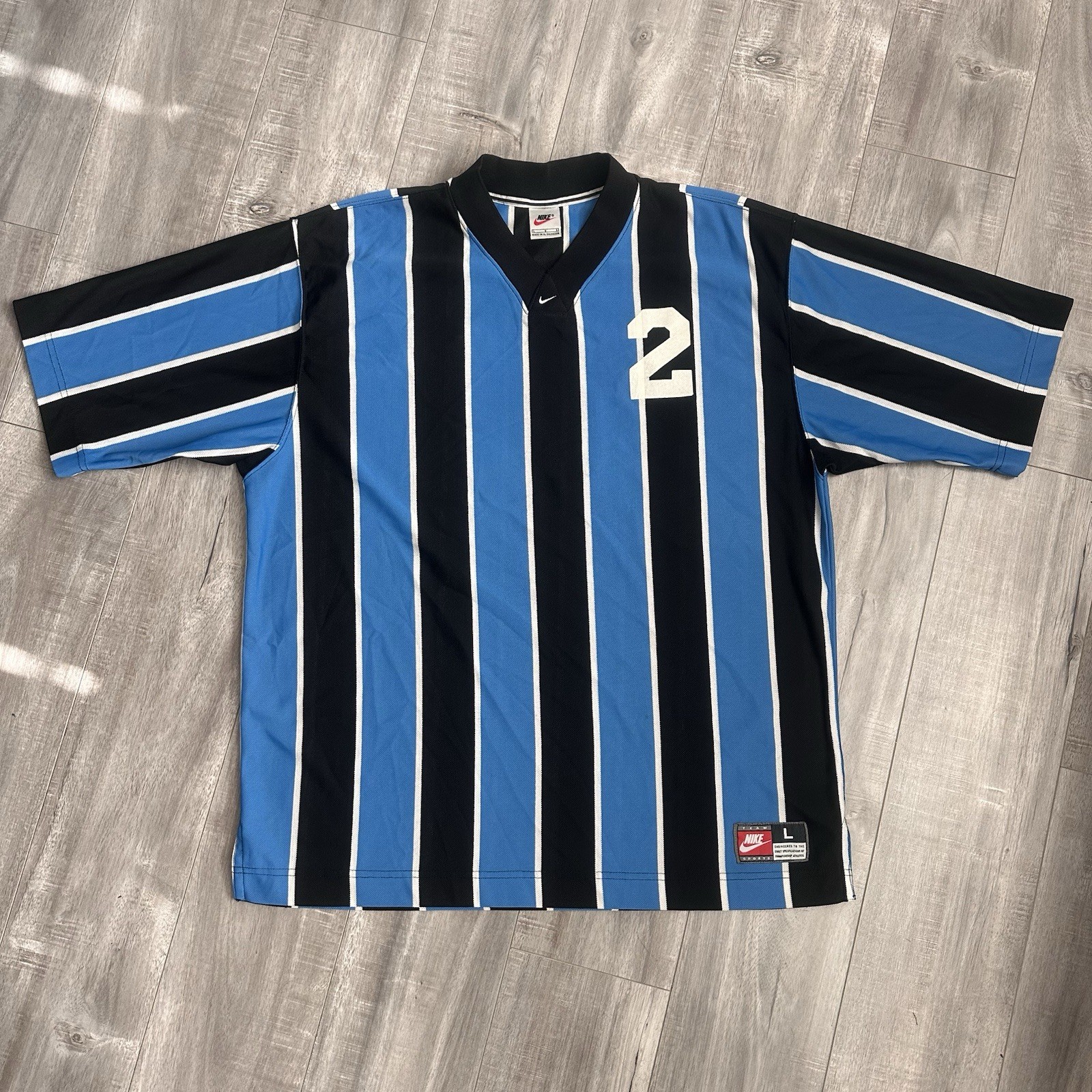 ⚽️ VINTAGE 90s STRIPED NIKE BLUE BLACK WHITE SPORTS JERSEY SIZE LARGE ⚽️ gallery