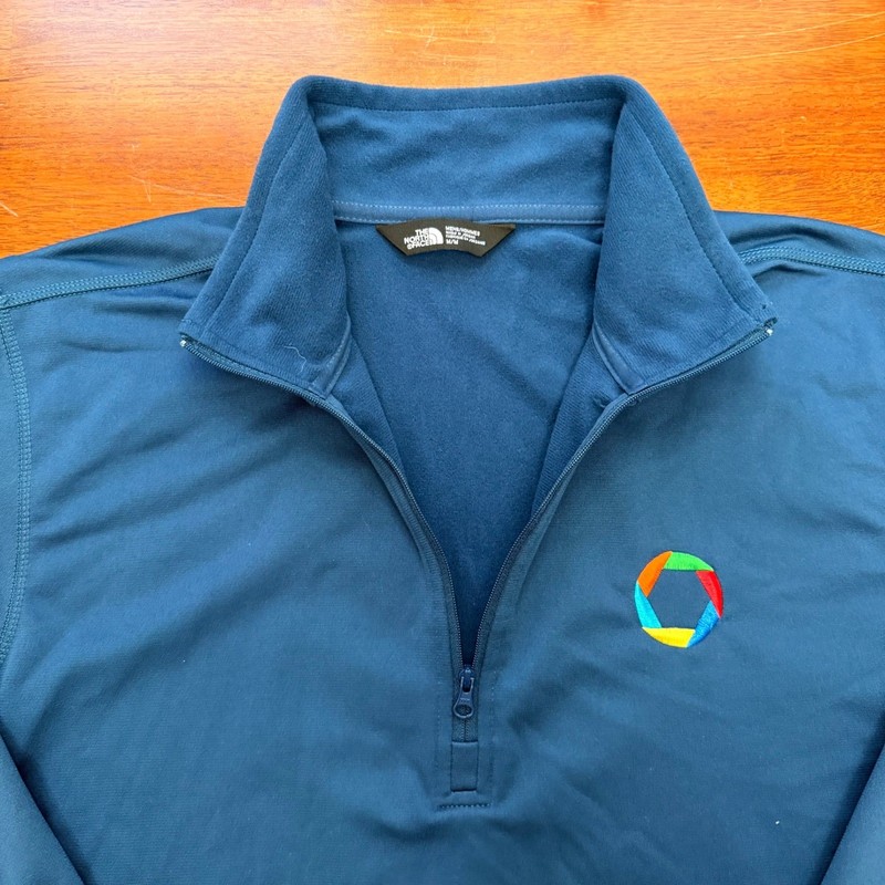 The North Face Quarter Zip Pullover Mens M/M Blue Rainbow Logo Performance Shirt gallery
