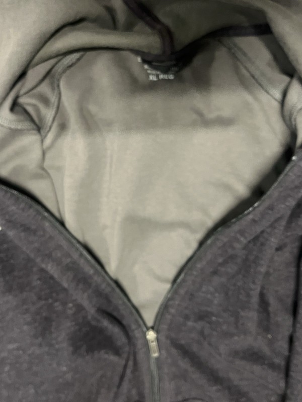 L.L. Bean Men's Dark Gray Full Zip Hoodie Long Sleeve Men’s XL Faltan Fotos gallery