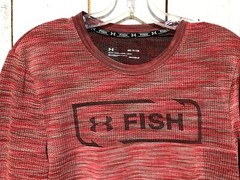 UNDER ARMOUR X FISH FITTED HEATHERED RED & GRAY LONG SLEEVE SHIRT SIZE SMALL