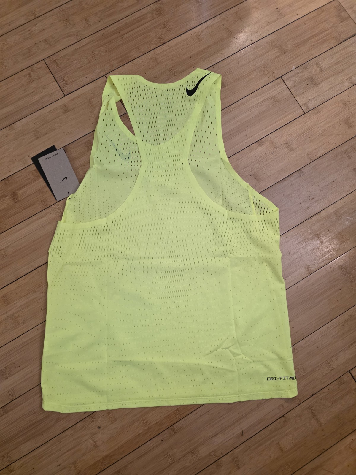 NWT Nike AeroSwift Men's Dri-FIT ADV Running Vest FN4231-702 Volt Green Sz M gallery