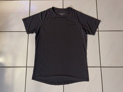 Youngla Essential Fitted Tee Size Medium Gray Viscose YLA2621 Workout Shirt