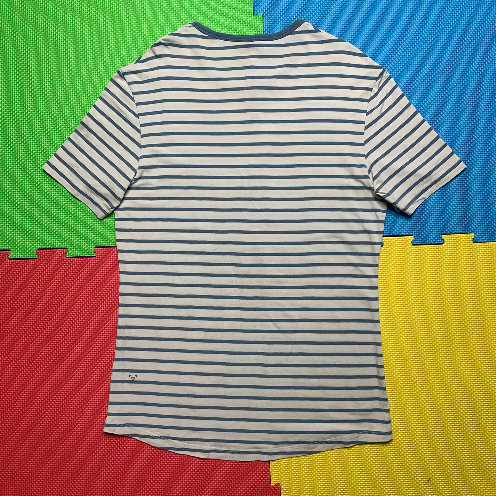Lululemon 5 Year Basic Tee Updated Fit Men Small Striped Ocean Mist UtilIty Blue gallery
