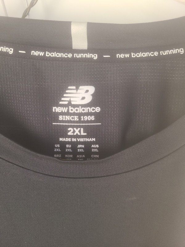 New Balance Men's Running Long Sleeve Shirt NB DRY Size 2XL MT11206 gallery