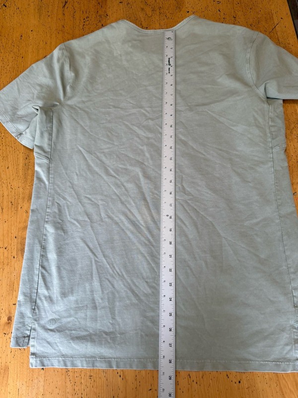 Lululemon The Fundamenta Large T-Shirt Mens Sage Green Crew Neck Short Sleeve gallery