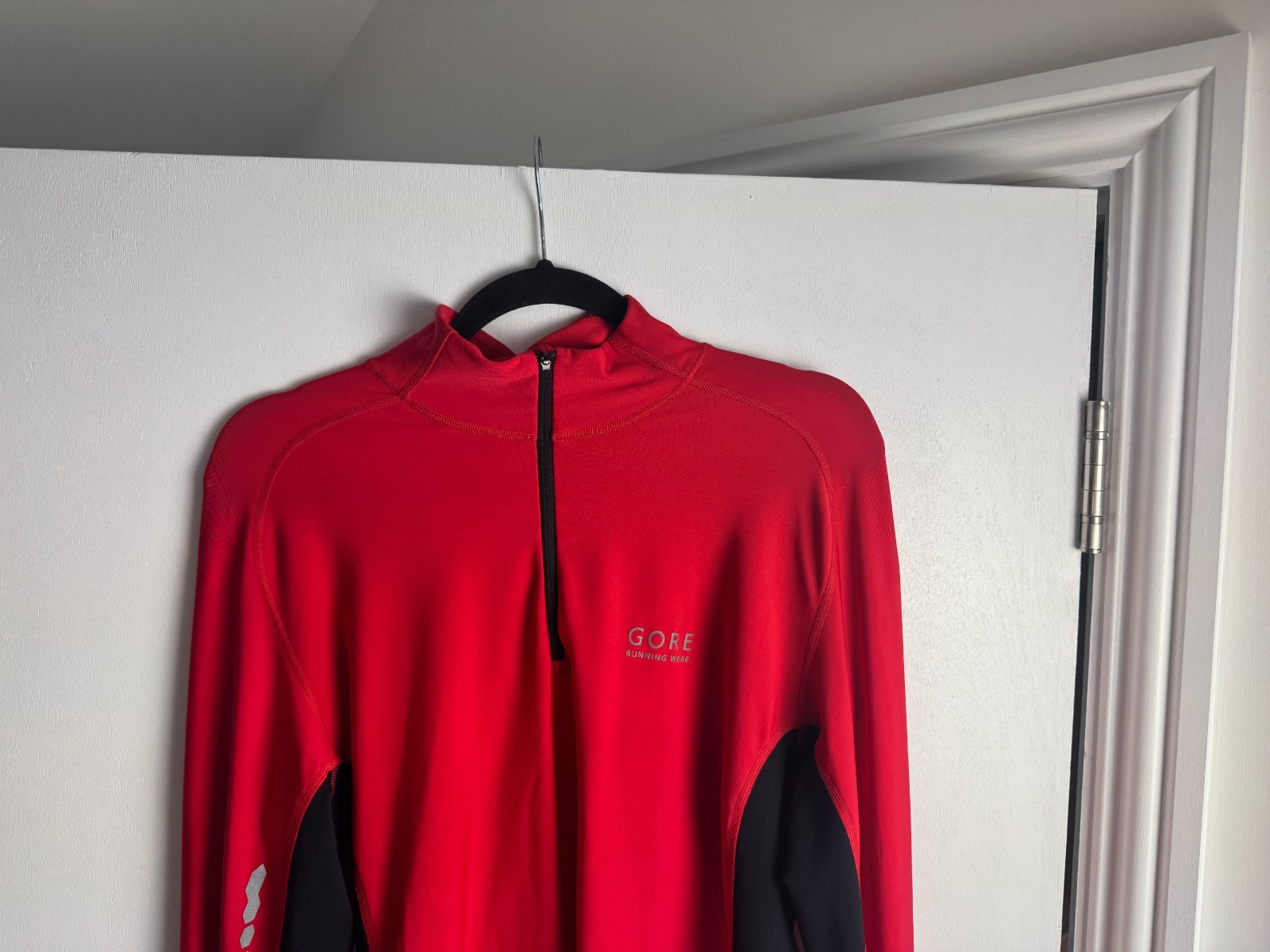 Gore Lightweight Running Top Jumper Quarter Zip, Size Medium gallery