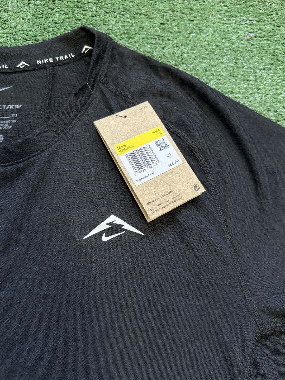 Nike Trail Dri-Fit Solar Chase Running Shirt Black HJ3580-010 Men's Small gallery