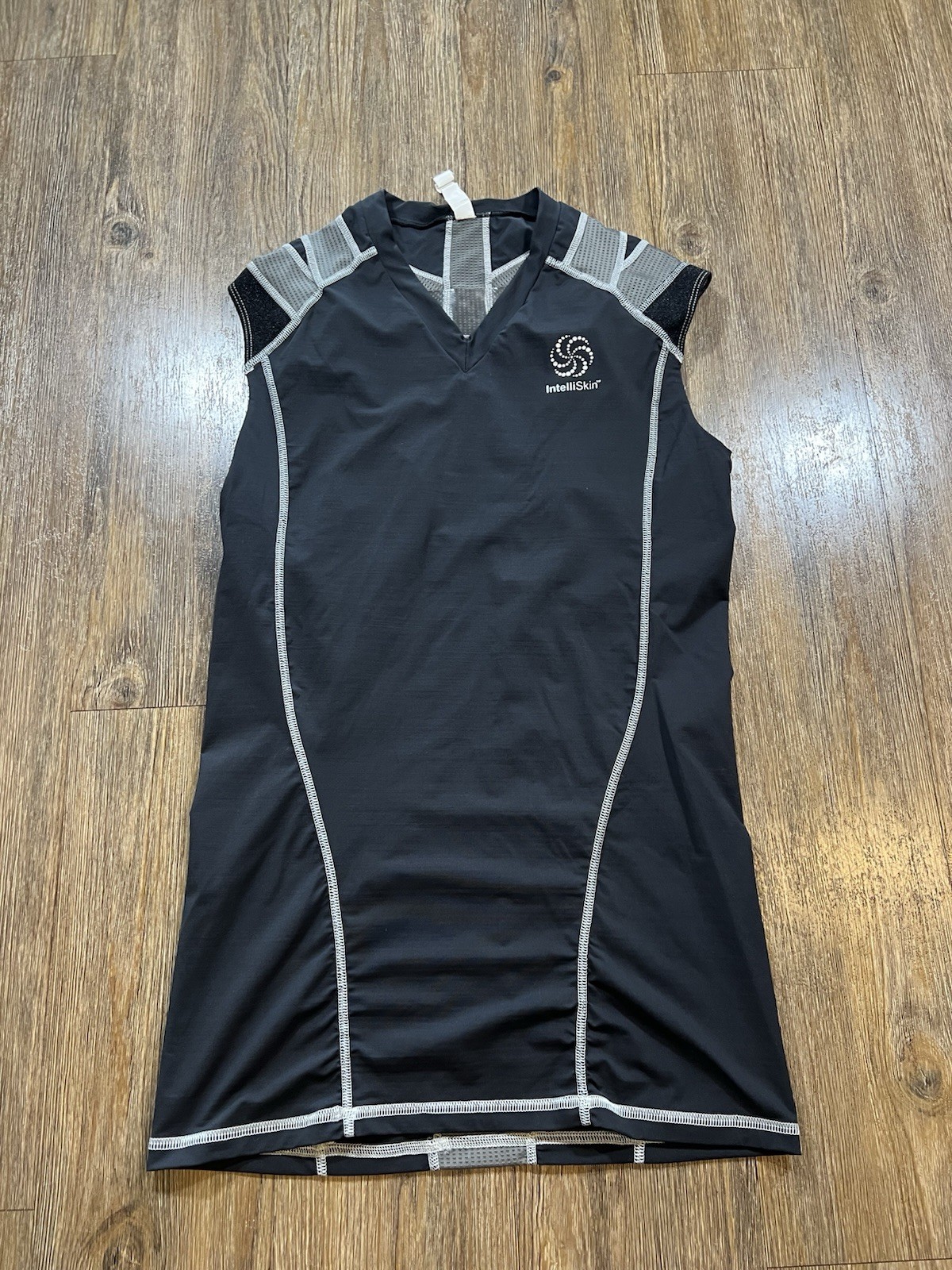 Intelliskin Posture Compression Shirt Size XL Black Gray Sleeveless Support gallery