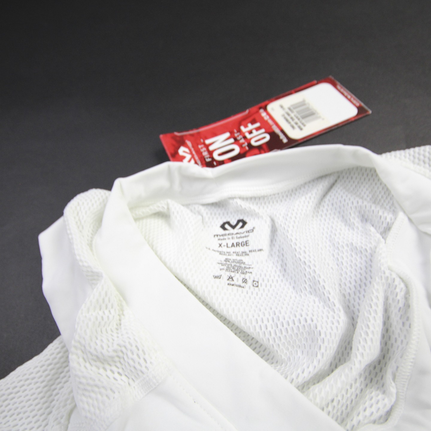 McDavid Padded Compression Top Men's White New with Tags Multiple Sizes gallery