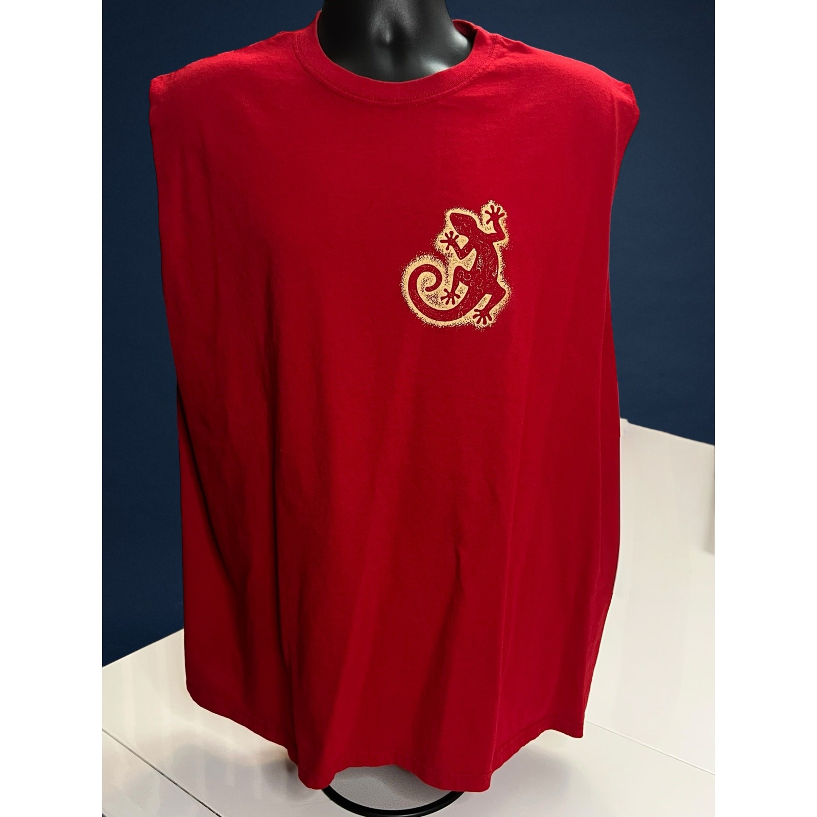Puerto Vallarta Gecko Muscle Shirt | Red Sleeveless Yazbek 2XL Tank Top gallery