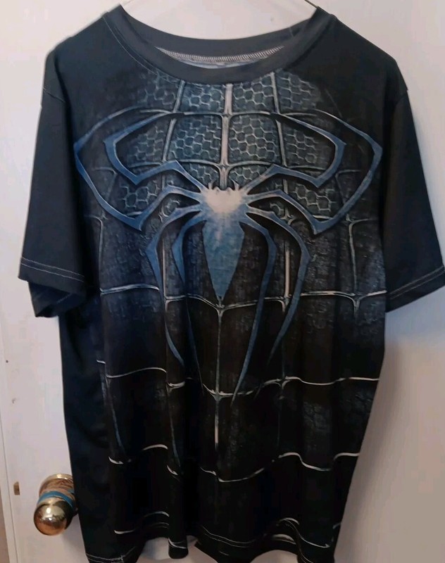 Mens Spider T-Shirt Unbranded Chest 42" Length 25.5" Spider Front And Back. gallery