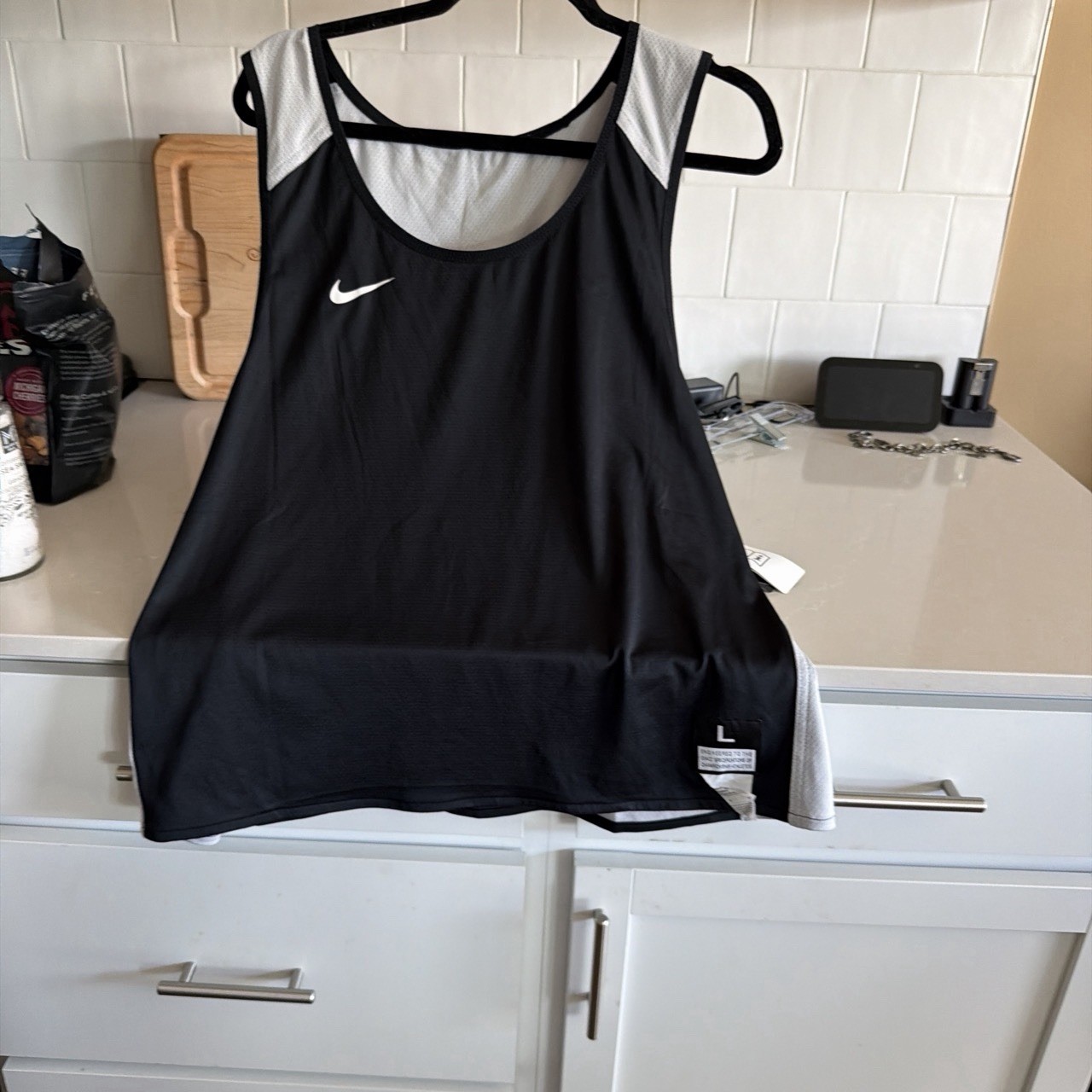 Nike Men’s Color Blocks Scoop neck Sleeveless Tank Top Large gallery