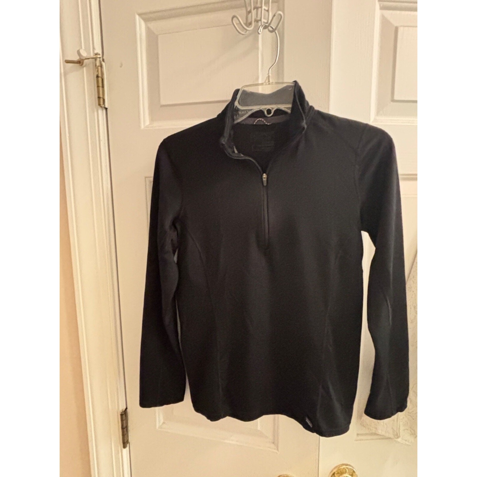 Patagonia Capilene Midweight Zip-Neck S Black 1/4 zip pullover Baselayer EUC gallery