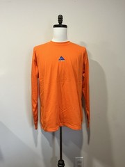 Nike ACG ‘Lungs’ Men’s Long-Sleeve T-Shirt Loose Fit Orange Medium DR7753-819
