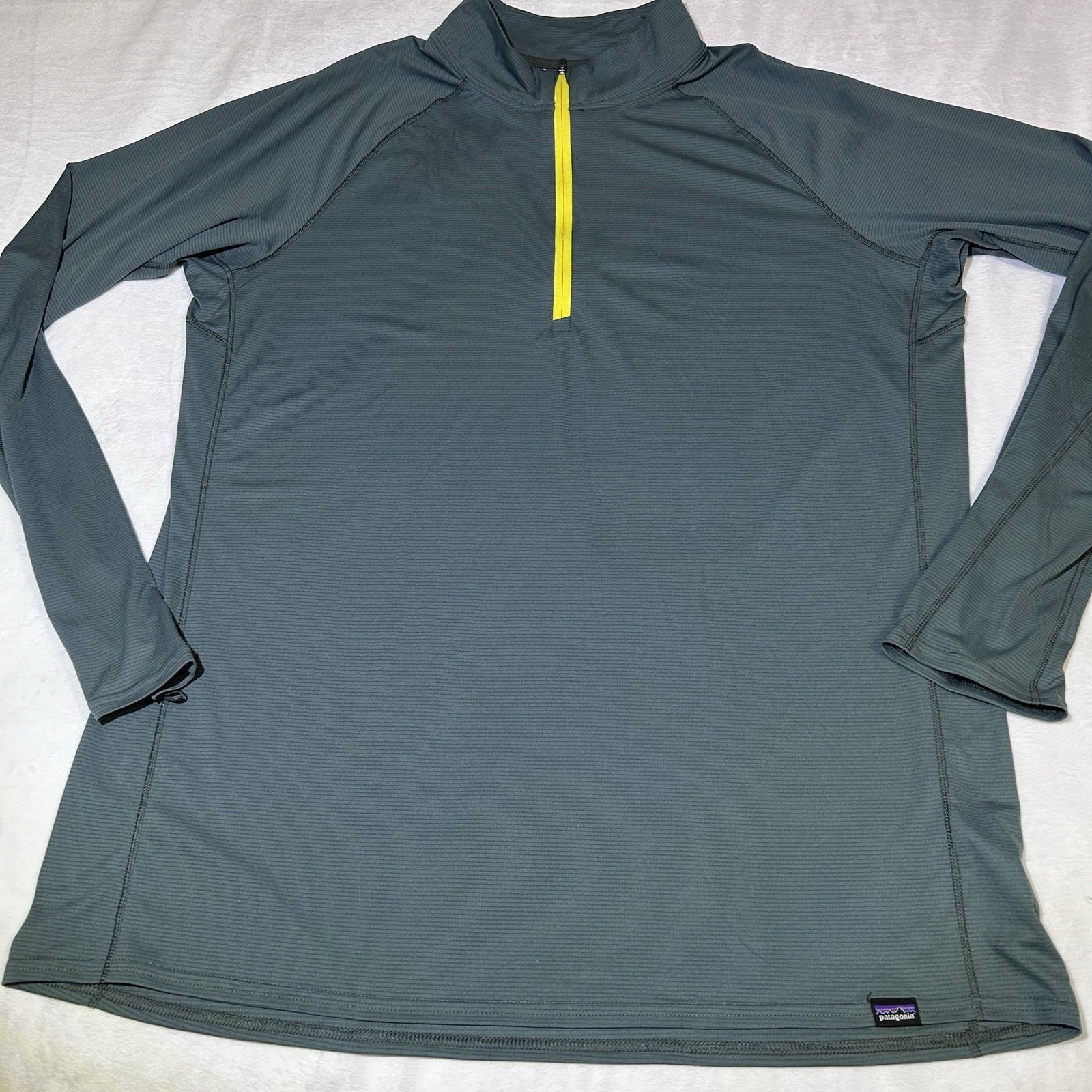Patagonia Men’s Capilene Midweight Zip-Neck Base Layer Long Sleeve Shirt Size XL gallery