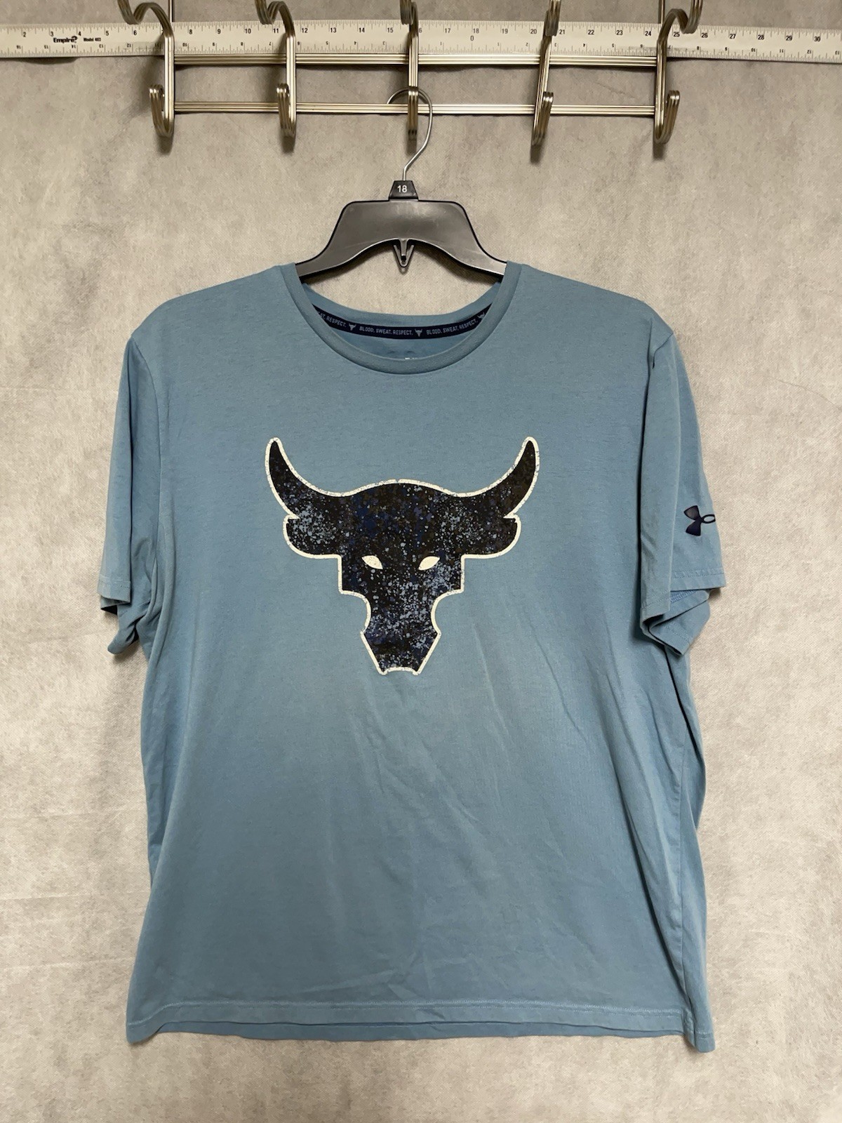 Under Armour Shirt Men XL Blue Loose Active Performance Project Rock Gym Hybrid gallery