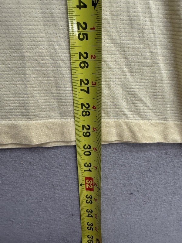 Lululemon Metal Vent Tech T-shirt Men’s Size XL Light Yellow gallery