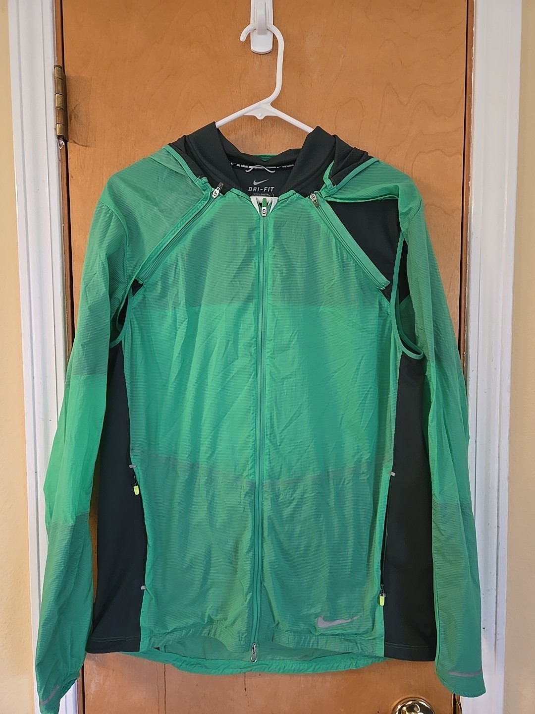 Nike Flash Reflective Windbreaker Green Running Jacket Sz M/L Convertible gallery