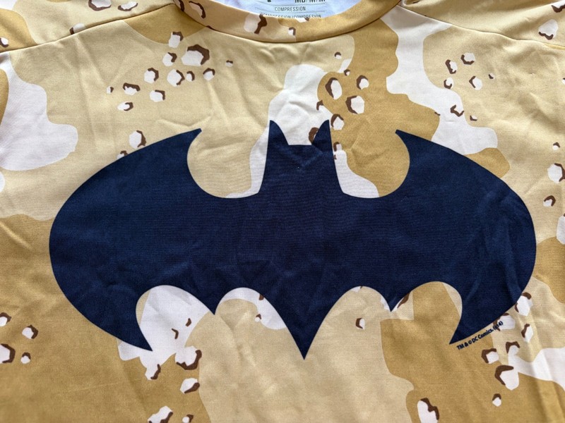 UNDER ARMOUR BATMAN CAMO ALTER EGO COMPRESSION SHIRT MENS MEDIUM EXCELLENT gallery
