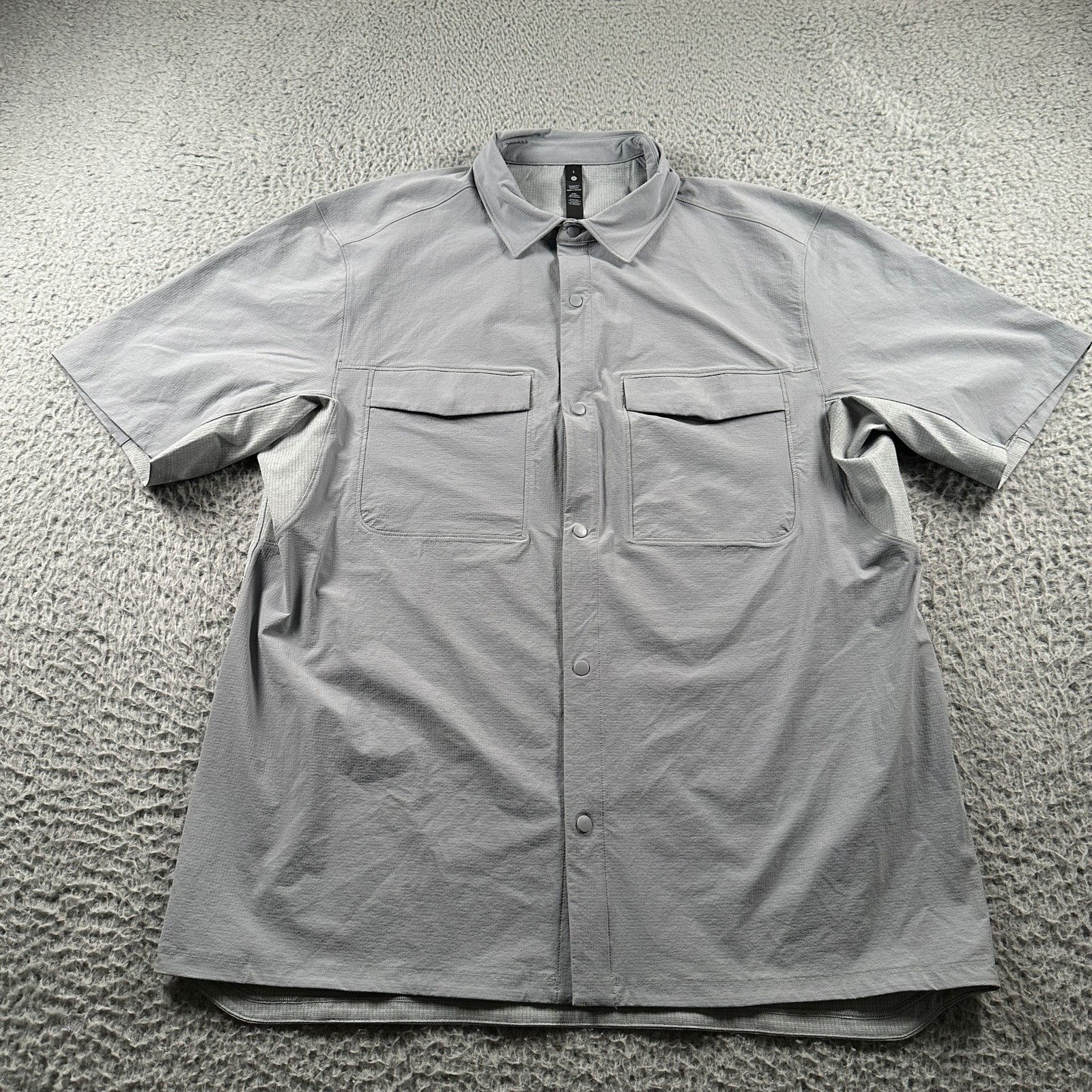 Lululemon Shirt Mens L Gray Double Pocket Snap Front Lightweight Tech Travel gallery