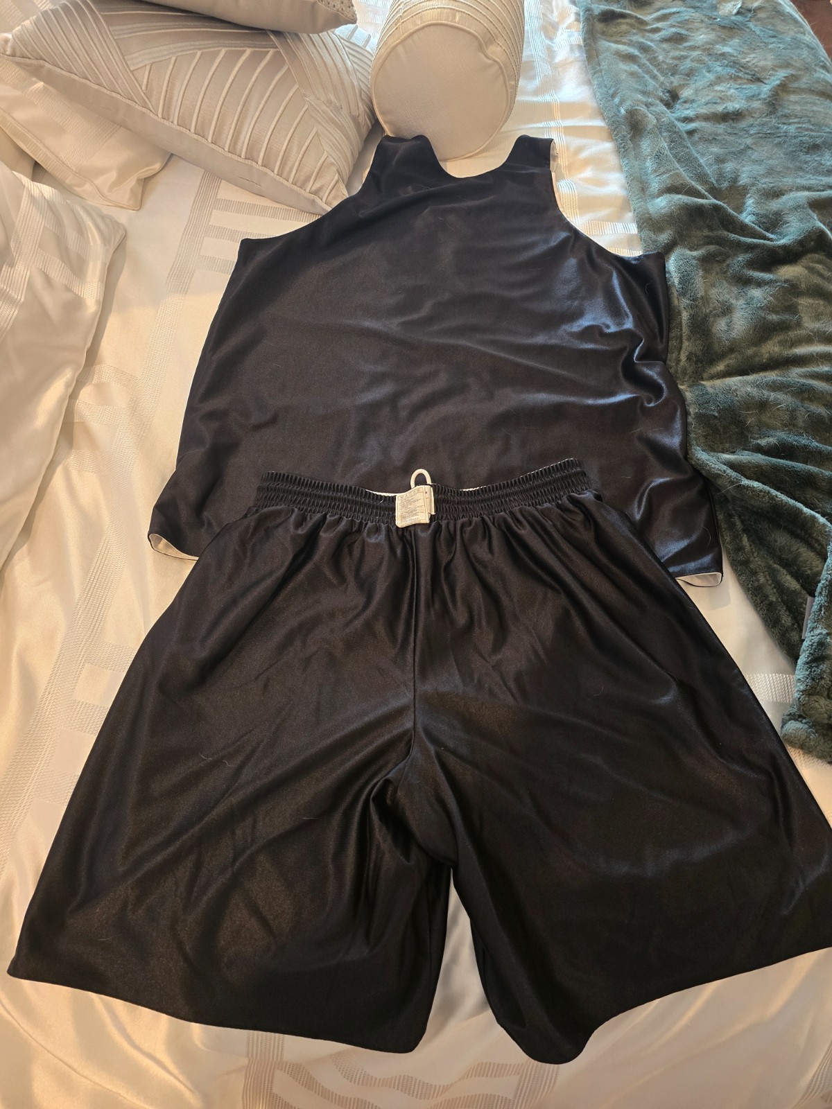 Vintage Nike Air Jordan reversible Tank Top and shorts set - size L/XL gallery