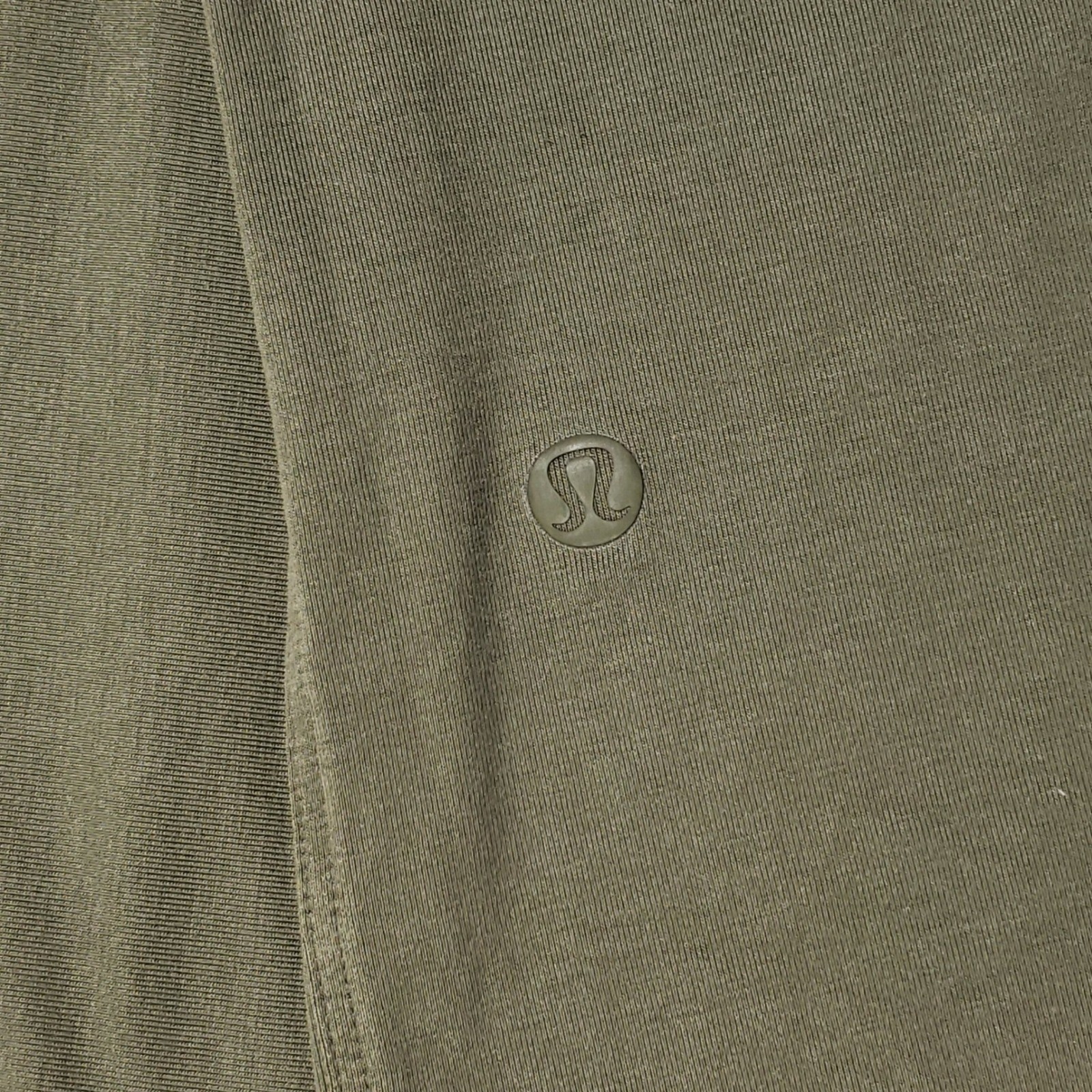 Lululemon Heavyweight Crepe Short Sleeve Shirt Mens XL Olive Green Pocket Tee gallery