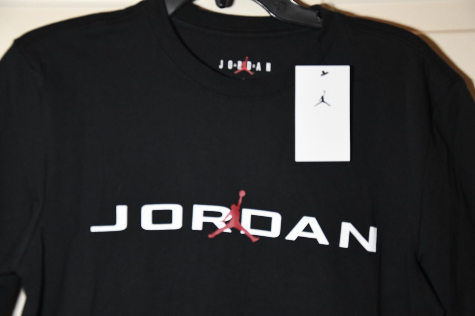 NWT Nike Air Jordan Logo Men's Small Black Short Sleeve T-shirt IB7353 gallery