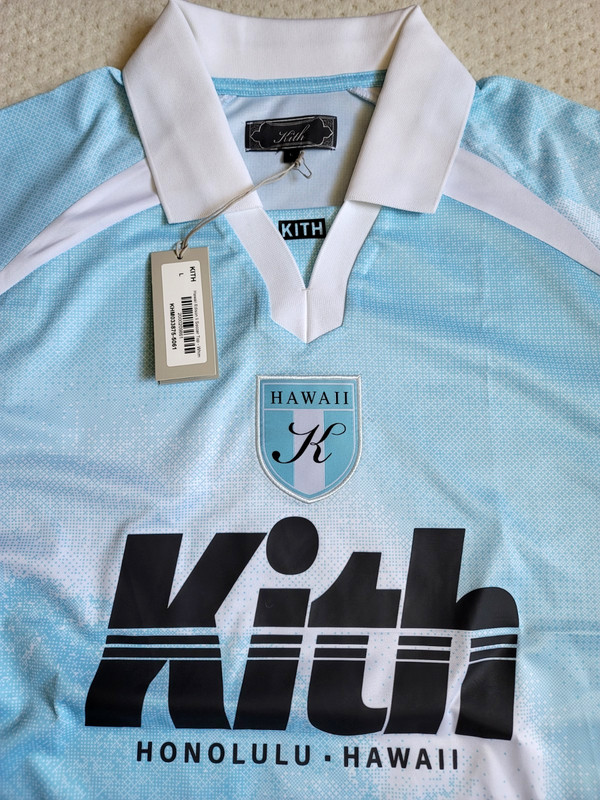 NWT KITH Hawaii Honolulu Exclusive Edison Soccer Jersey Wave Light Blue L gallery