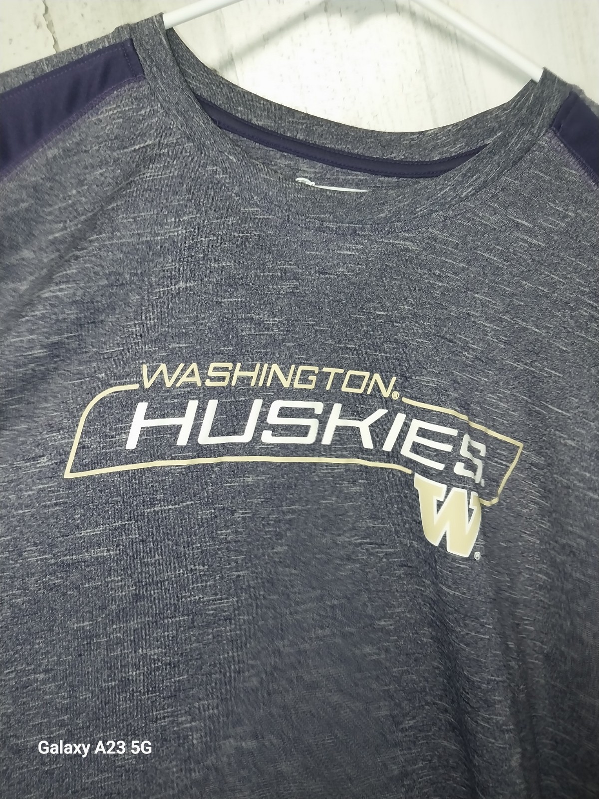 Champion Washington Huskies Men Size 2XL Purple Athletic Short Sleeve Tee gallery