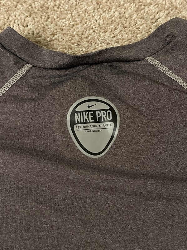 Nike Mens Size Medium Gray Short Sleeve Workout Shirt Lightweight Gym gallery